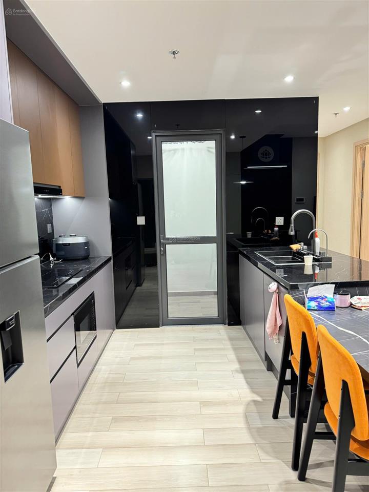 Twobedroom apartment for rent, equipped with dishwasher and oven, petfriendly masteri lumiere