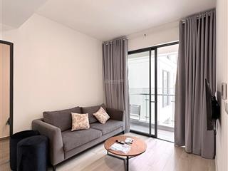 Cho thuê căn 2pn full nội thất masteri centre point, pql trong 2028, sẵn chén dĩa, có máy nước nóng
