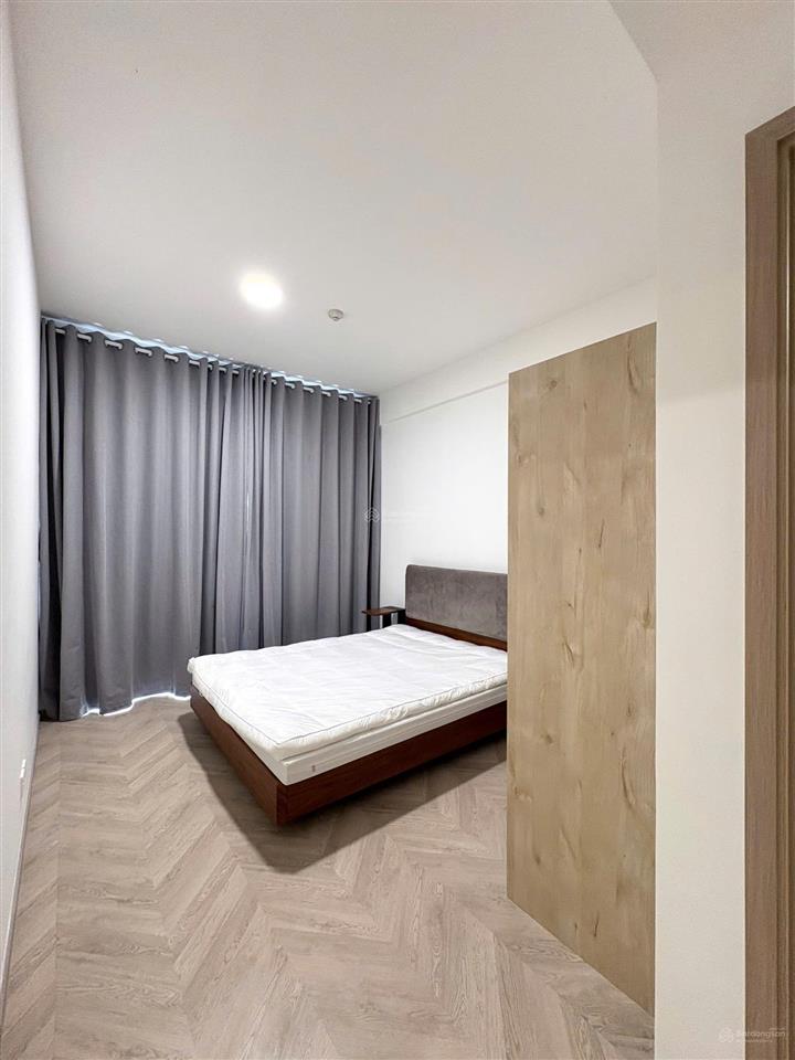 Cho thuê căn 2pn full nội thất masteri centre point, pql trong 2028, sẵn chén dĩa, có máy nước nóng