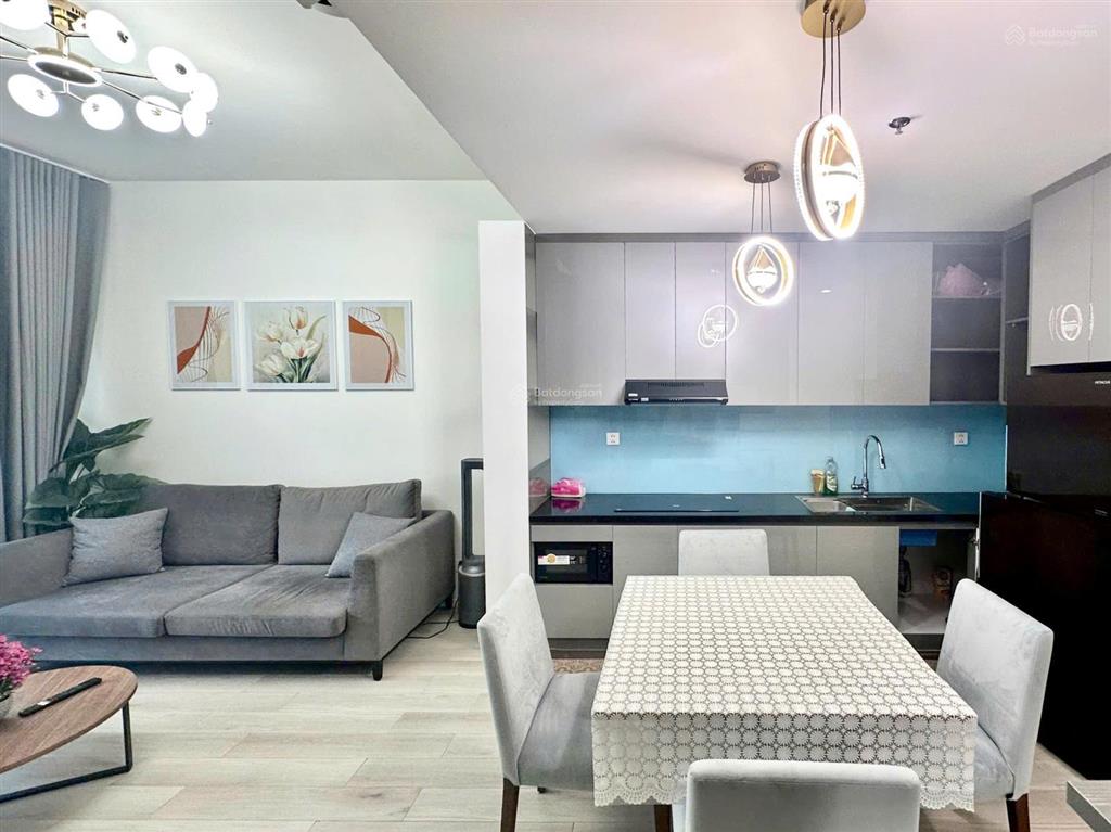 Bán ch 1pn + 54m2 view nội khu, hồ bơi lumiere boulevard giá chỉ 3,2 tỷ sổ hồng