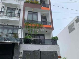 nhà mới xây cần bán