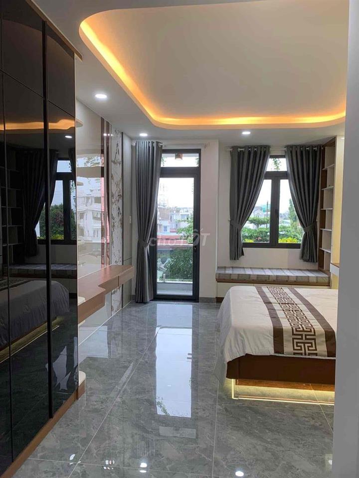 nhà mới xây cần bán