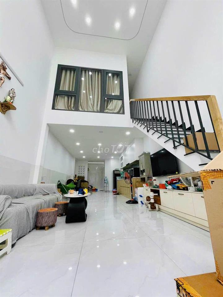 Bán nhà MT đường XT Trung Mỹ Tây 10 55m2 4.9 tỷ