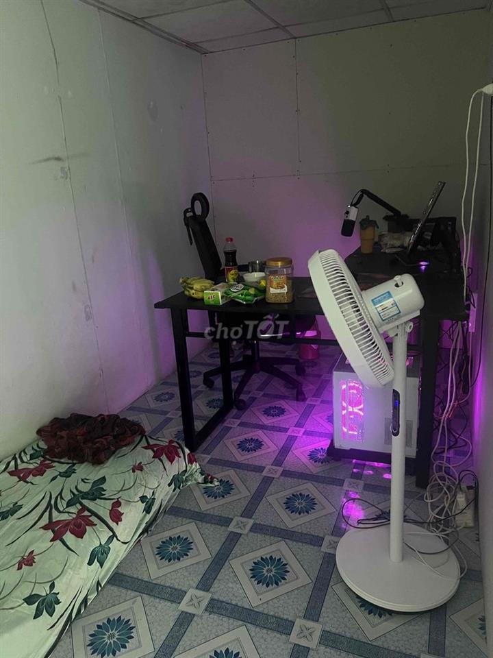 Bán nhà Q12 - giáp Gò Vấp. Nhà gần trường học các cấp, gần chợ.