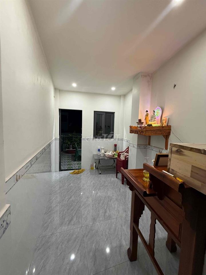 Bán nhà đường Trần Thị Năm | 1 trệt 3 lầu | 4 PN 5 Toilet