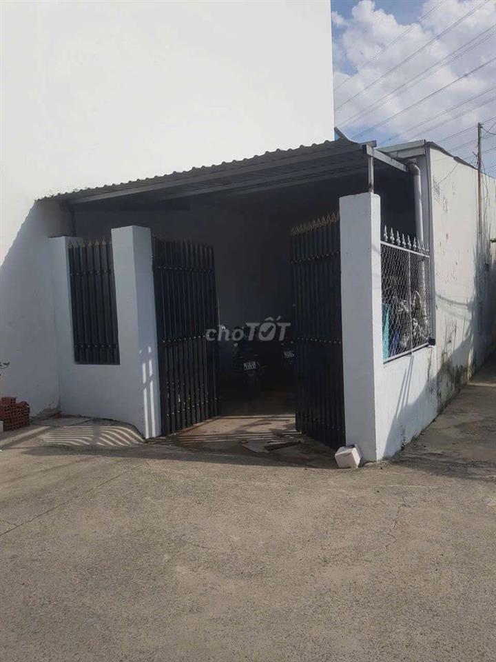 Căn góc 2 mt hẻm tải ..cách mt nguyễn ảnh thủ 50m..dt 88m.nhà cap 4