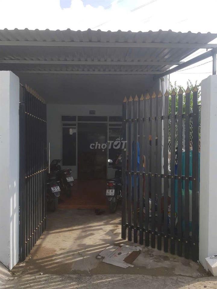 Căn góc 2 mt hẻm tải ..cách mt nguyễn ảnh thủ 50m..dt 88m.nhà cap 4