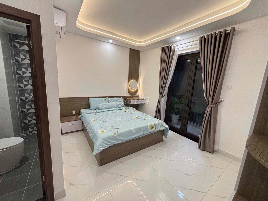 Nhà phố 5 tầng, ngay Ga metro số 4, ngã tư ga.