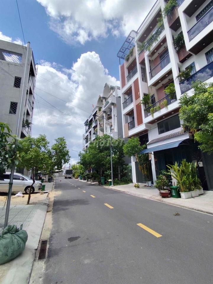bán 113 m2 đất thạnh xuân 21, ngay PiCity, cách chợ minh phát 300 mét.