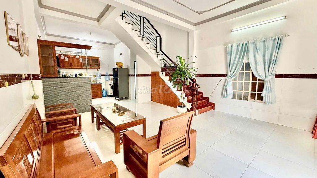 Nhà Thạnh Lộc Q12, nở hậu tài lộc