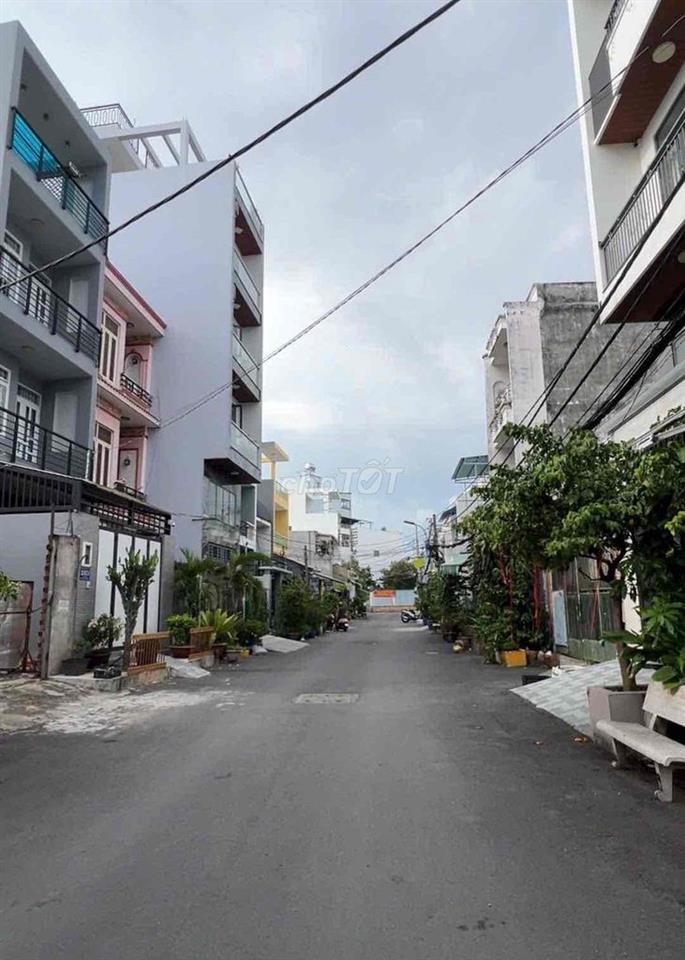 nhà bán Phan Huy Ích - Ngay siêu thị Emart - SHR - 50m2 - 4.15 tỷ