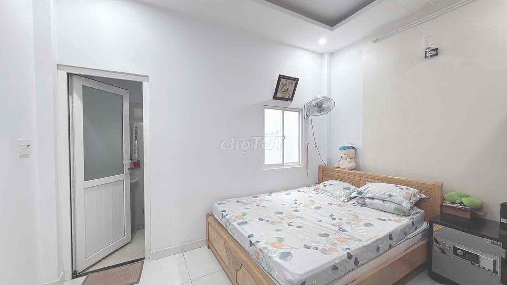 GIẢM MẠNH NHÀ HXH - 3 Tầng - 4x14m - 3PN, 4WC - Thạnh Xuân 25 - Q12