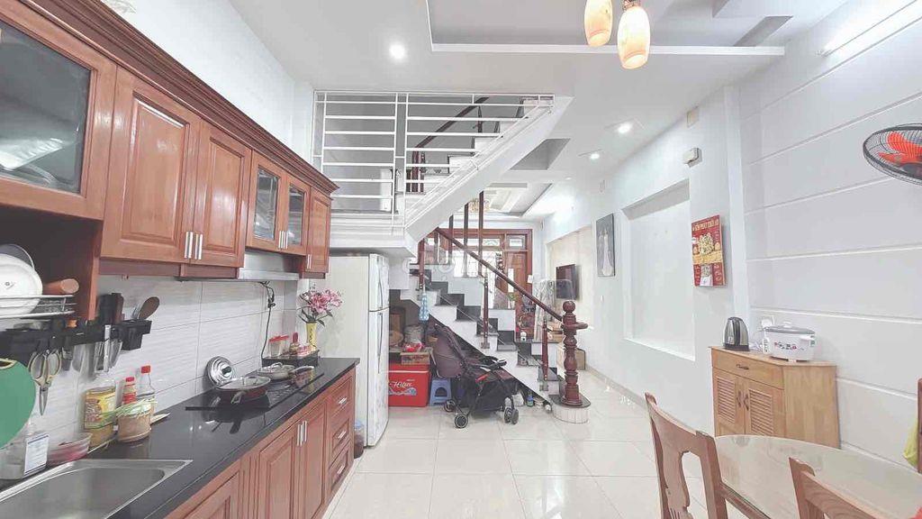 GIẢM MẠNH NHÀ HXH - 3 Tầng - 4x14m - 3PN, 4WC - Thạnh Xuân 25 - Q12