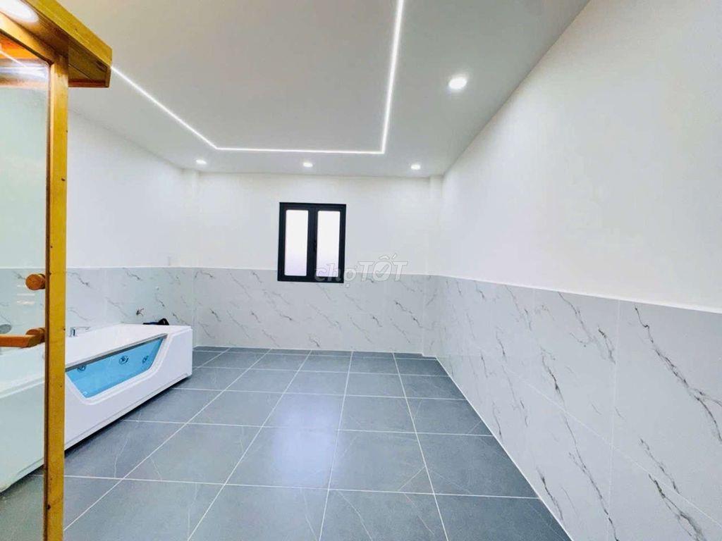 siêu phẩm Q12