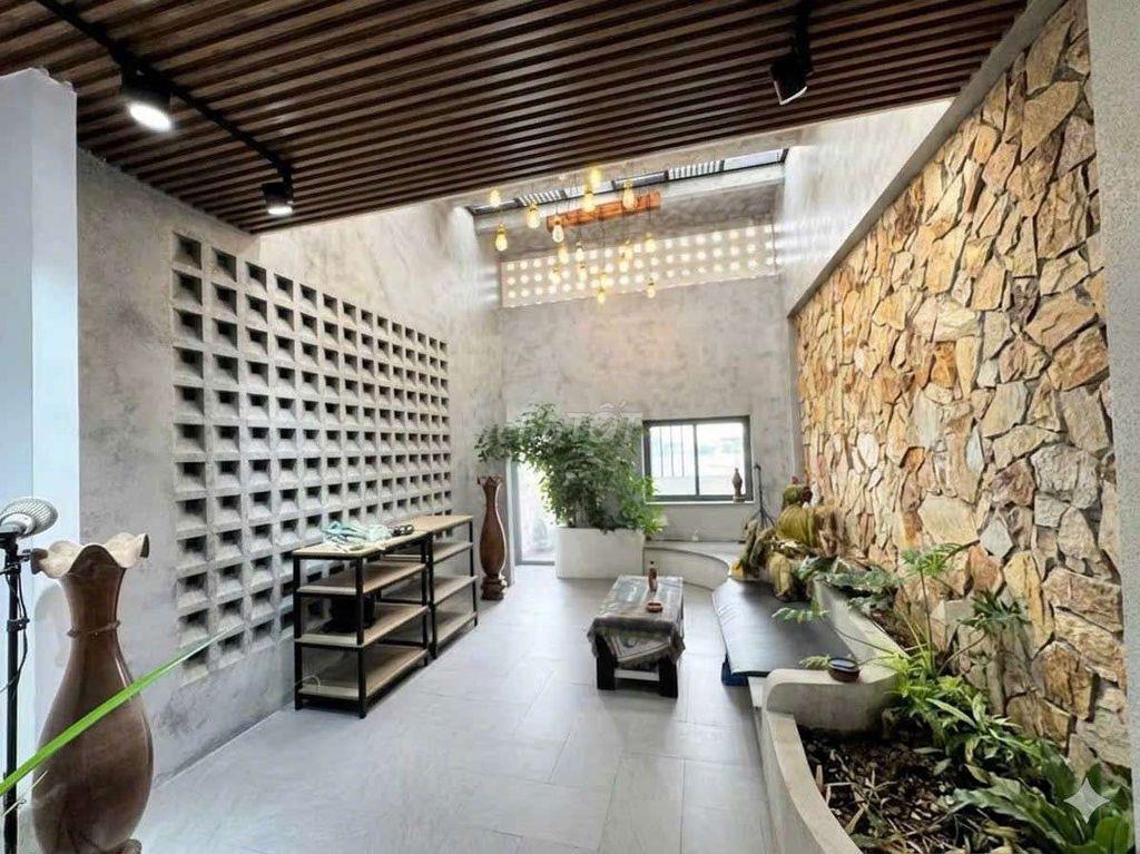 CC bán gấp nhà 4 lầu  1/ Hương Lộ 2 Bình tân