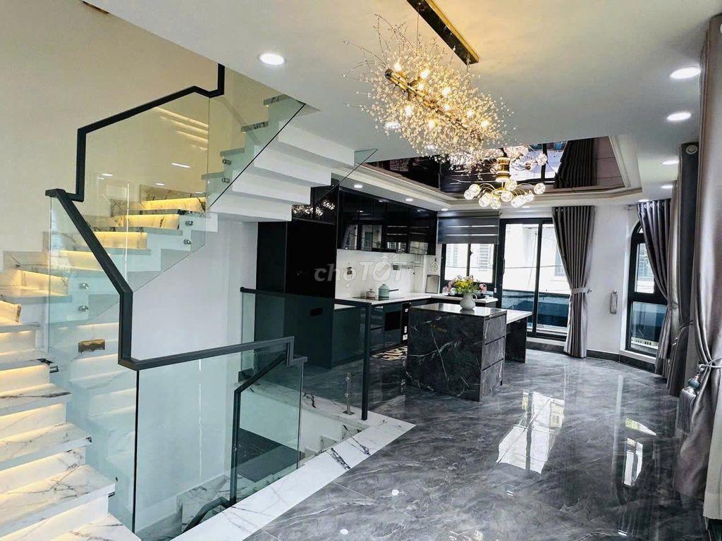 Chốt gấp nhà 1 trệt 4 lầu - Gía cực tốt