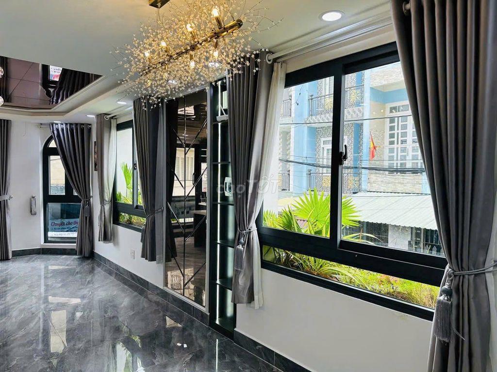 Chốt gấp nhà 1 trệt 4 lầu - Gía cực tốt