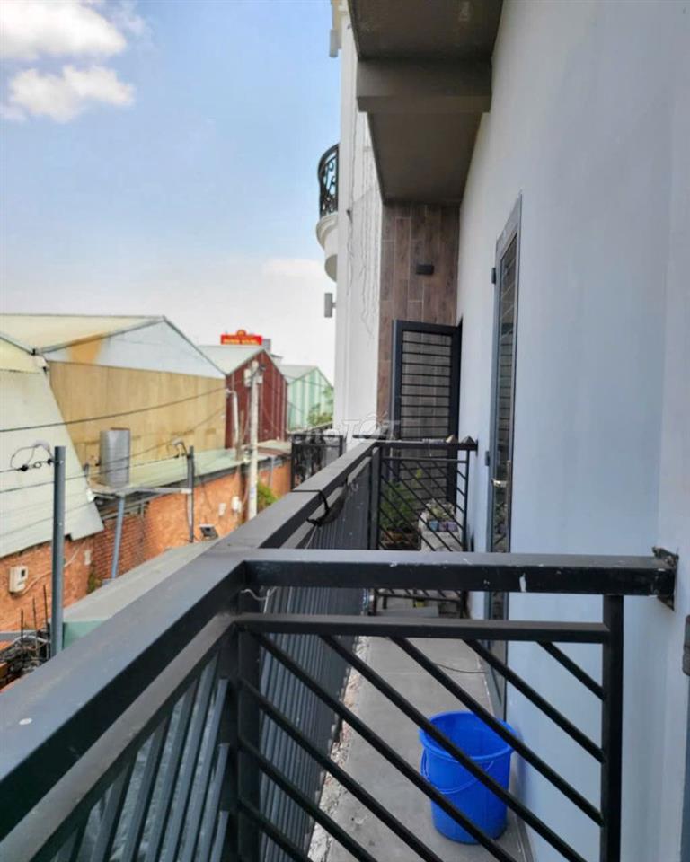 Nhà nguyên căn 7,5tr, 4PN hẽm ôtô 126m2