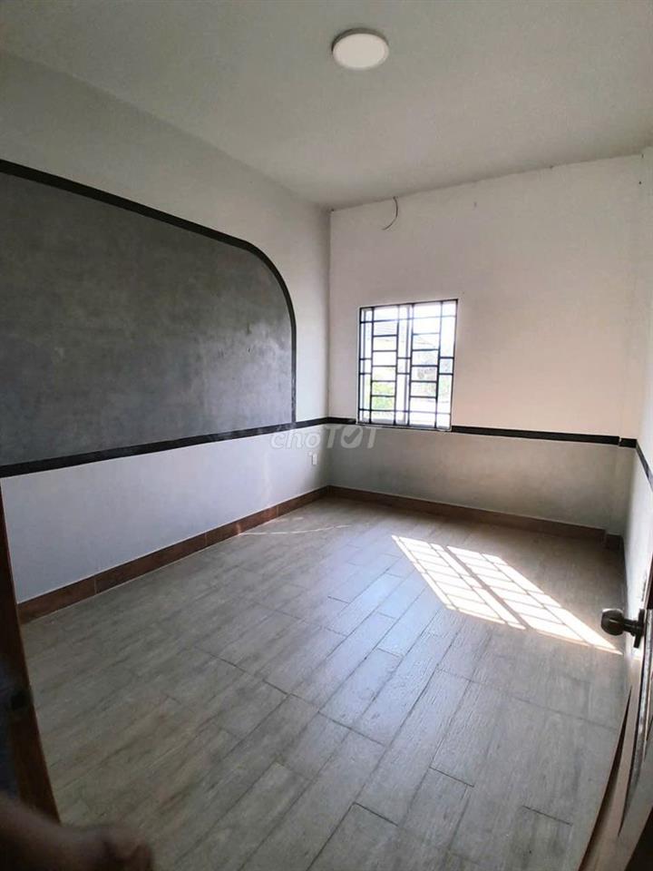 Nhà nguyên căn 3PN 90m2 ban công thoáng