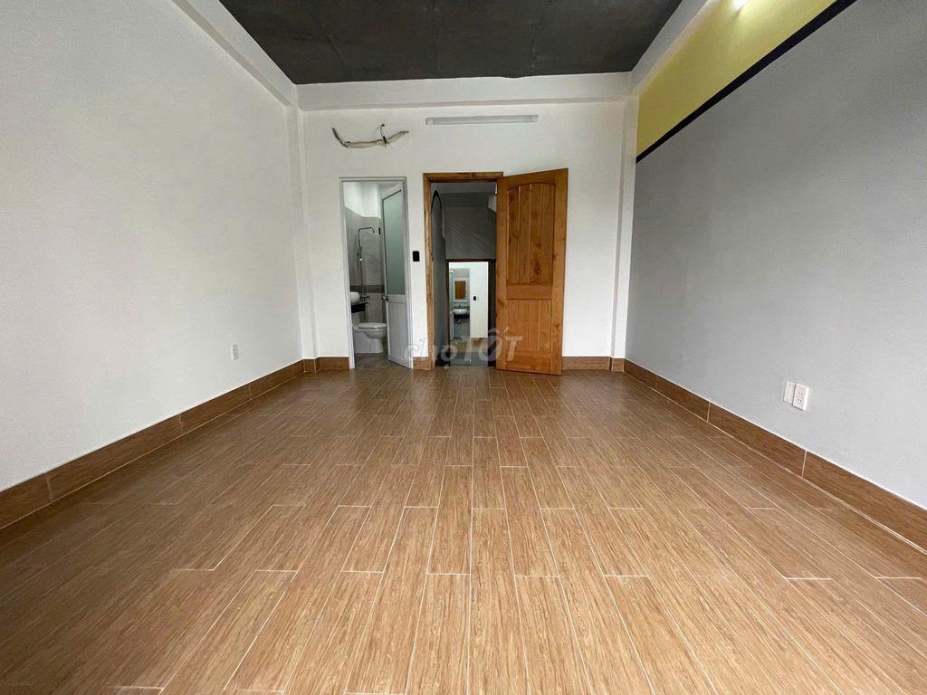 P Cao Cấp WC BanCông Bếp Riêng Máy Lanh nội thất từ 2*tr