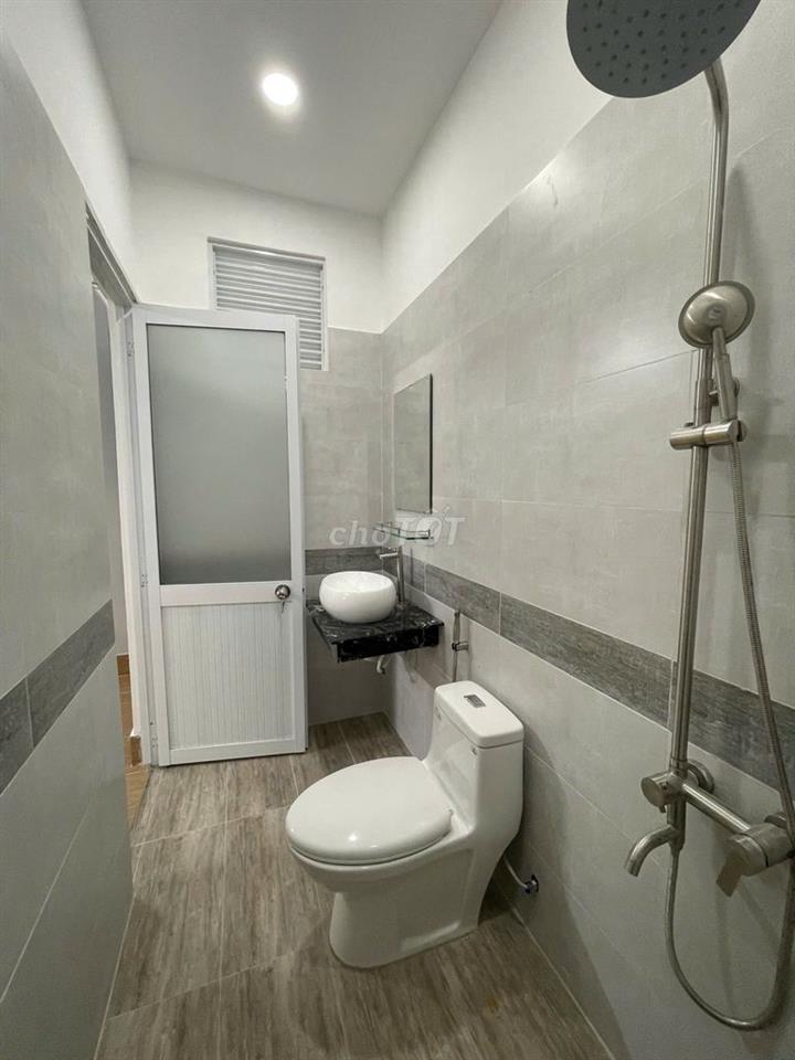 P Cao Cấp WC BanCông Bếp Riêng Máy Lanh nội thất từ 2*tr