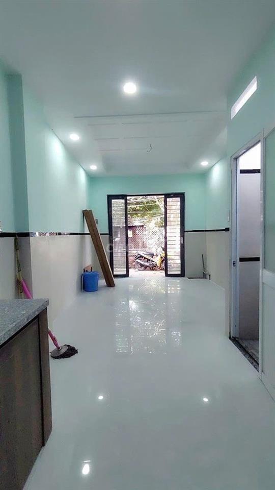Đối diện Nguyễn Tất Thành quốc lộc 1 A 2PN
