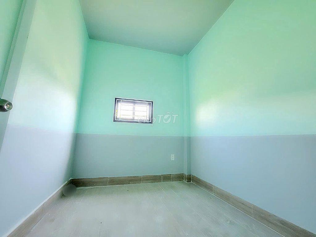 Đối diện Nguyễn Tất Thành quốc lộc 1 A 2PN