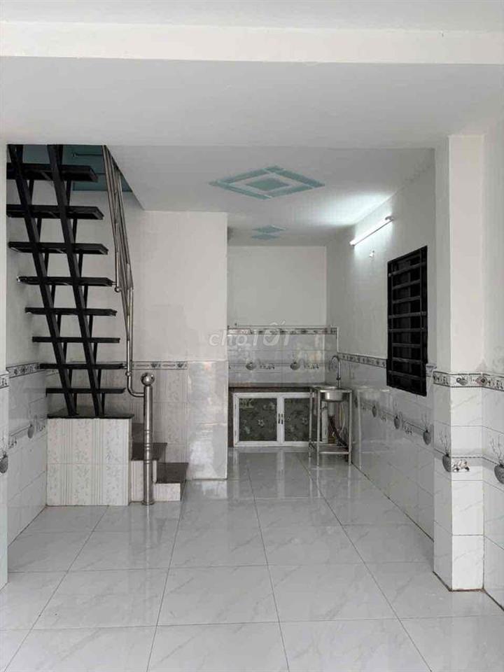 Nhà mặt tiền trệt lầu 3,2*8; 2pn tiện kinh doanh