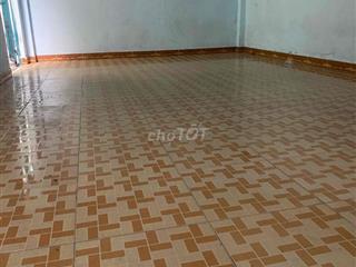 Nhà cấp 4; 4*9 sau căn mặt tiền Rẻ chốt lẹ
