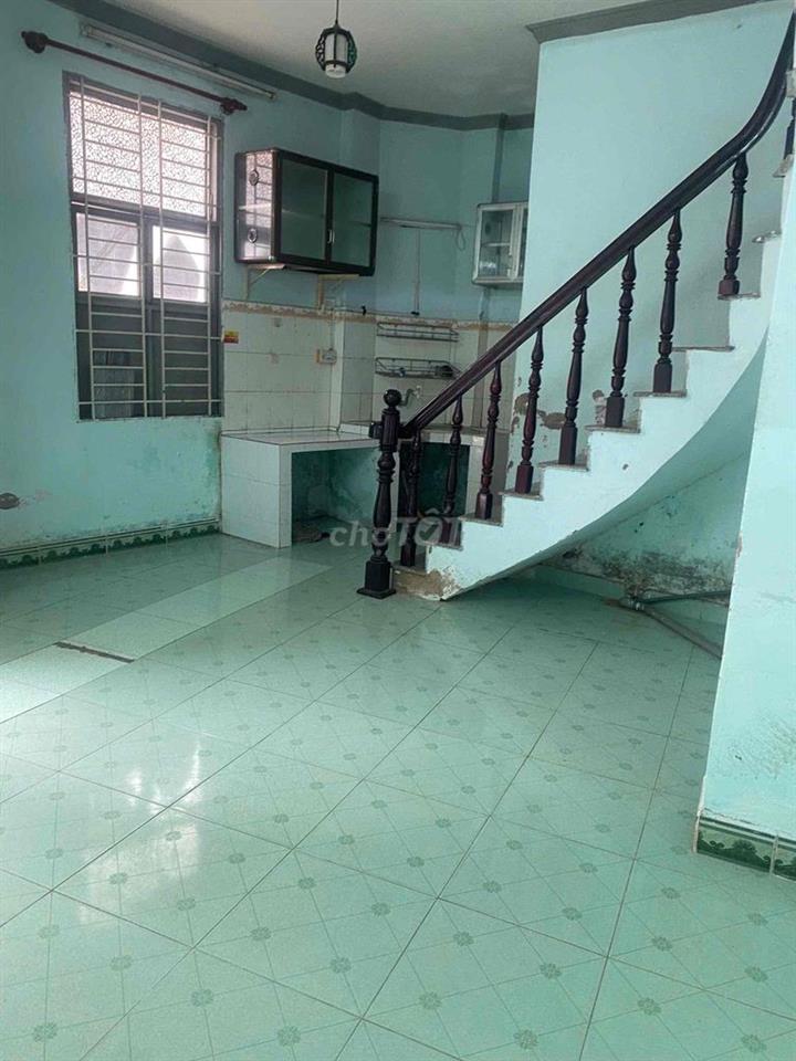 Trệt lầu 6*5; 2pn 2wc có ban công Rẻ chốt lẹ
