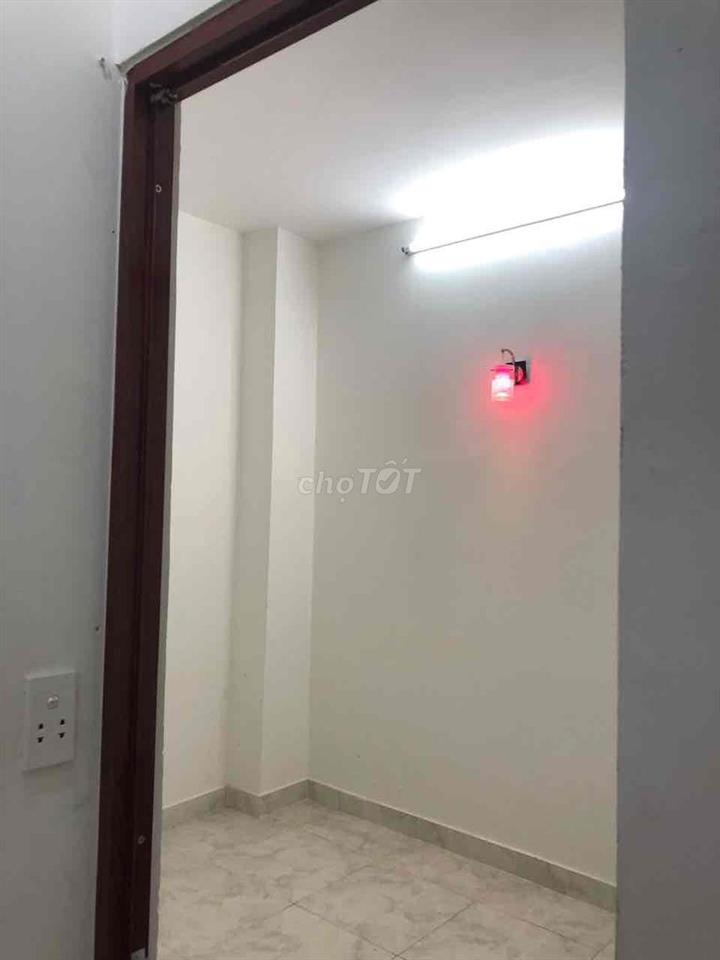 Trệt 2 lầu 3,5*8; 3pn Mới chốt lẹ