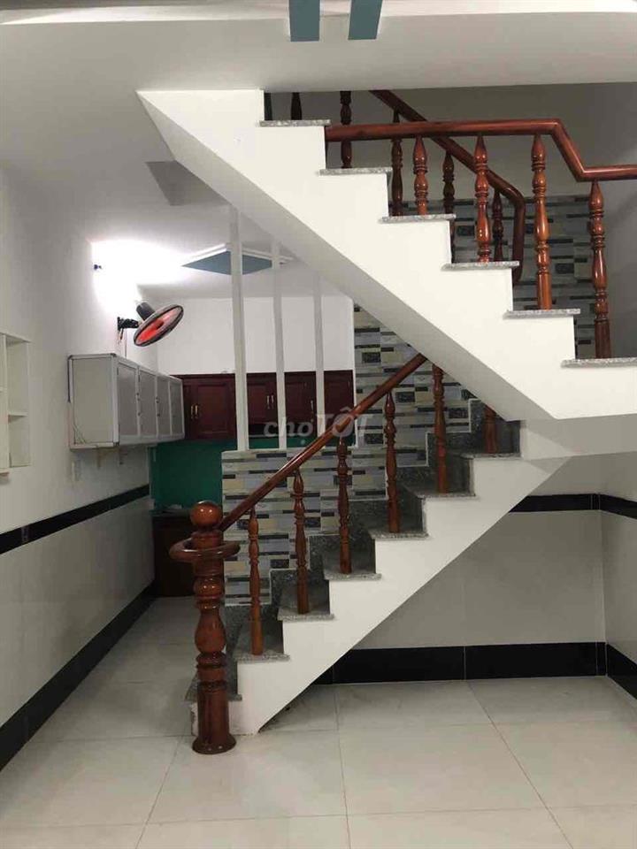 Trệt 2 lầu 3,5*8; 3pn Mới chốt lẹ