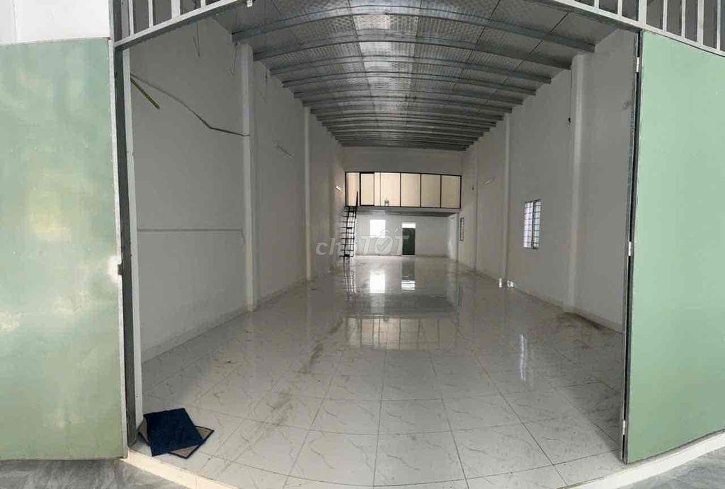 Kho xưởng 6*35 trệt lửng đường xe tải Rẻ chốt lẹ