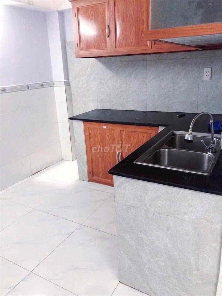 Trệt lửng lầu 4*12; 3pn mặt đường thông5m