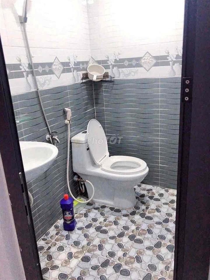 Trệt lửng lầu 4*12; 3pn mặt đường thông5m