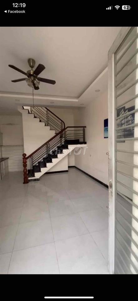 Nhà mặt tiền trệt lầy 6*10; 2pn tiện kinh doanh