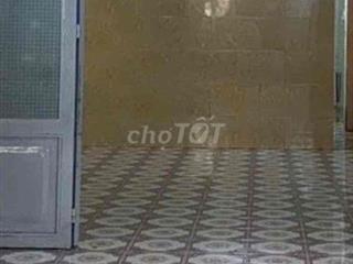 Trệt lửng 4*16; có sân hẻm xe tải Rẻ chốt lẹ