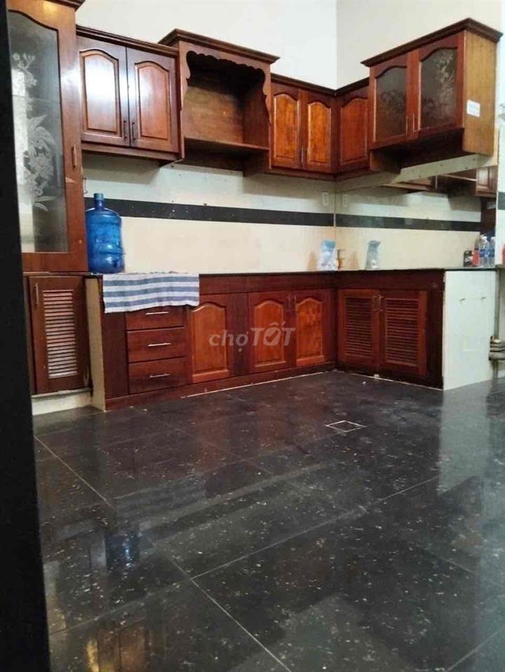 Nhà mặt tiền trệt 2lầu 4,5*20 3pn sân thượng tiện KD
