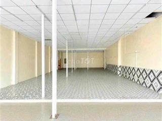 Nhà mặt tiền 9*25 trống suốt tiện kinh doanh