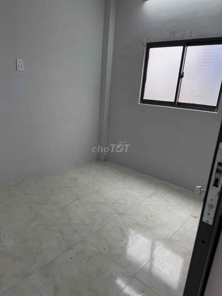 Trệt lầu 4*7; 2pn dg xe hơi