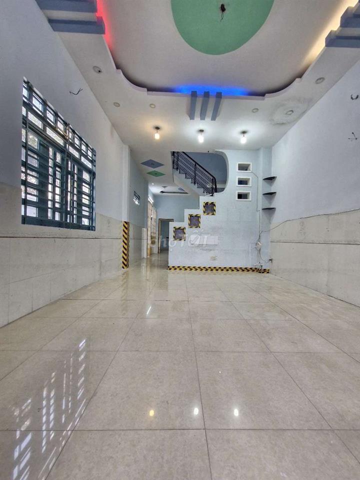Cho thuê nhà mặt tiền đường 