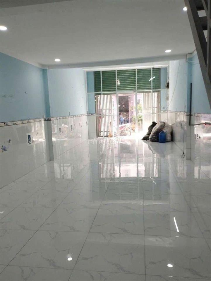 Cho thuê nhà mới hẻm xe tải 
