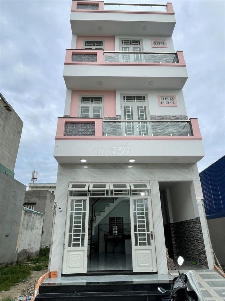 Nhà mới 4 phòng ngủ, 1 tret, 2 lầu, 5Wc, Sân trước, đường 10 tấn.