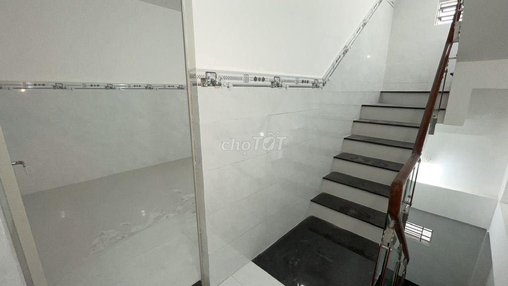 Nhà Mới Nguyên Căn 4 Phòng Ngủ P. An Phú Đông, Q.12. HCM