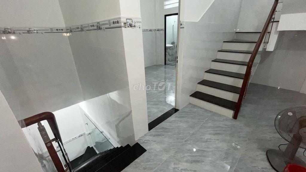 Nhà Mới Nguyên Căn 4 Phòng Ngủ P. An Phú Đông, Q.12. HCM