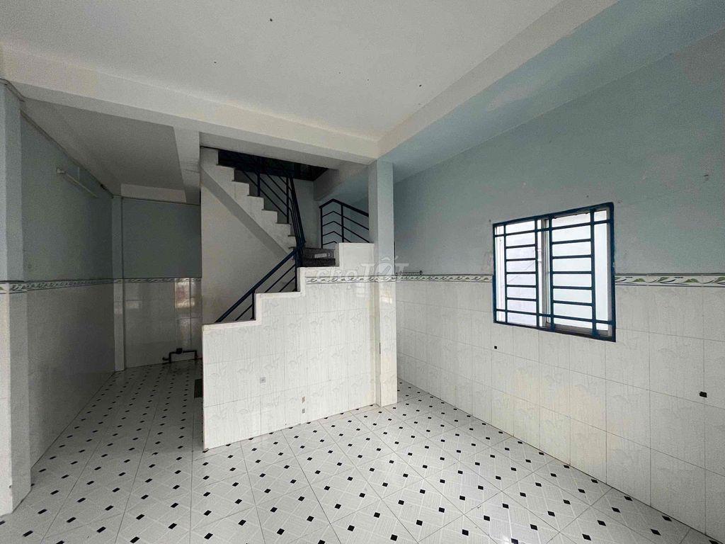 Nhà Nguyên Căn 96/6 TX25 Quận 12, DTSD : 120m2