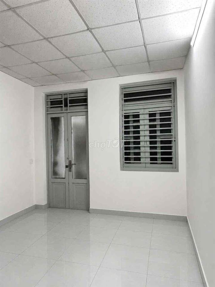 NHÀ ĐẸP HT13_Gần Chợ HT, 1LẦU-2p ngủ-khu an ninh