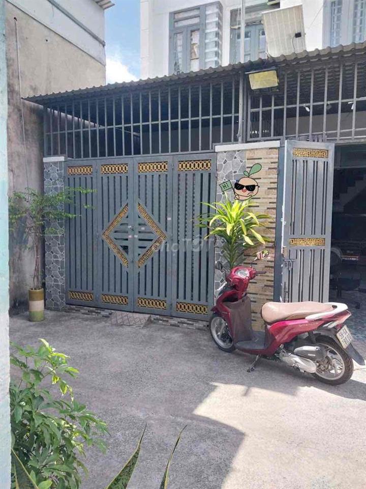 Nhà đẹp mới Tân Thới Hiệp-đúc 2lầu,3p ngủ-Hẻm xe hơi