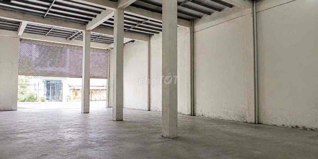 Nhà xưởng 300m2_gác lửng,thang máy vận chuyển,đường 8m