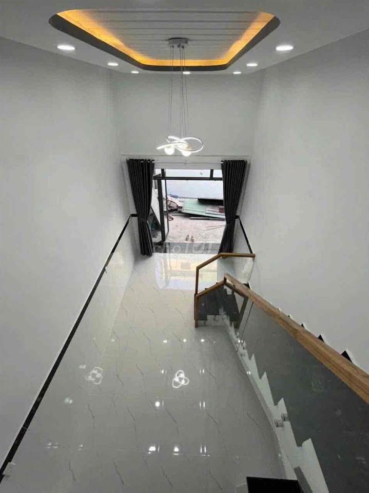 Nhà đẹp mới 60m2_đúc lửng,2p ngủ-Ngay Lê Văn Khương,